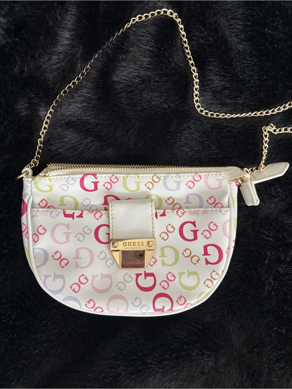 GUESS Monogram Mini Shoulder Bag  💛🩷| Y2K Style Crossbody | Gold Chain
